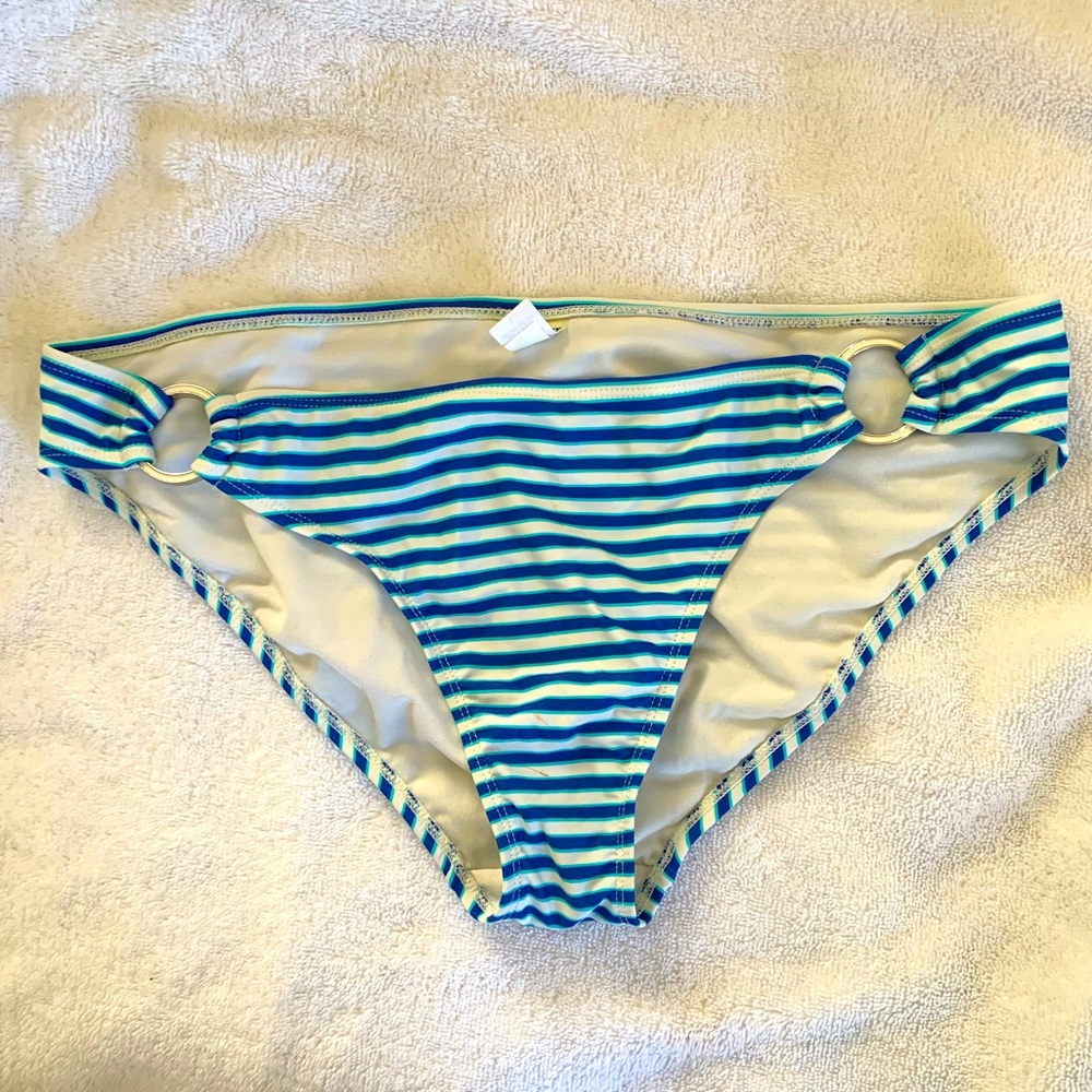 Bikini bottoms